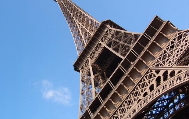 Parigi vieta i sacchetti non compostabili