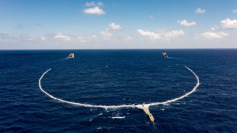 Pulire l’oceano dalla plastica: si può fare!