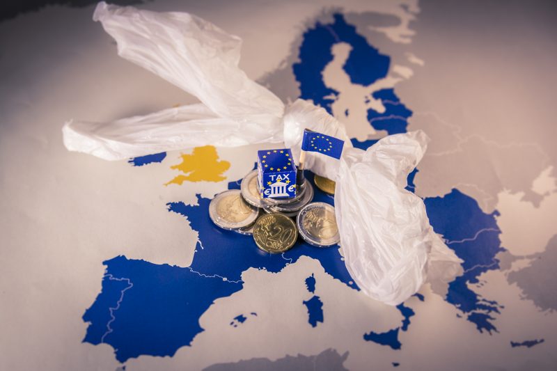 Plastic Tax, un terremoto europeo per l’industria del settore
