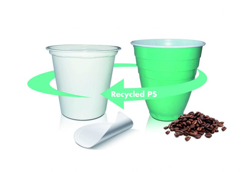 Da Gruppo Flo bicchieri per il vending in PS riciclato Versalis