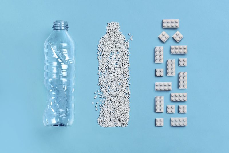 Lego presenta un prototipo di mattoncino in PET riciclato