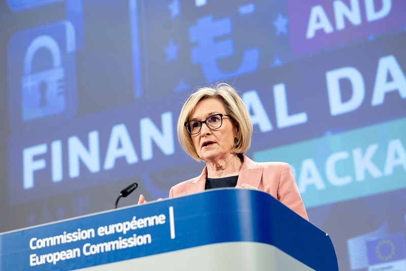 Report di sostenibilità: la Commissione UE adotta gli standard europei