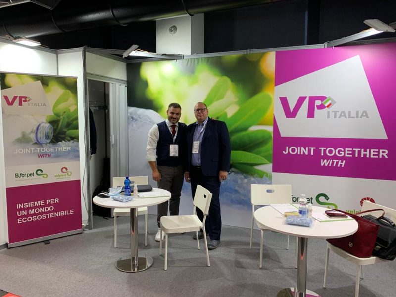 VP Italia acquisisce B. For Pet e Velplas ed entra nel riciclo del PET