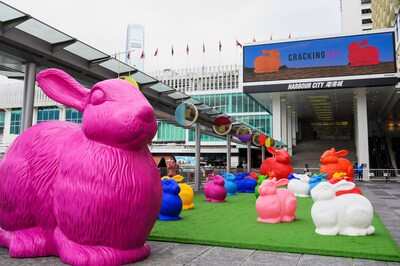 Cracking Art, l’arte “di plastica” in mostra a Hong Kong
