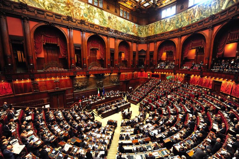 Approvata la Plastic Tax: 45 centesimi al chilo