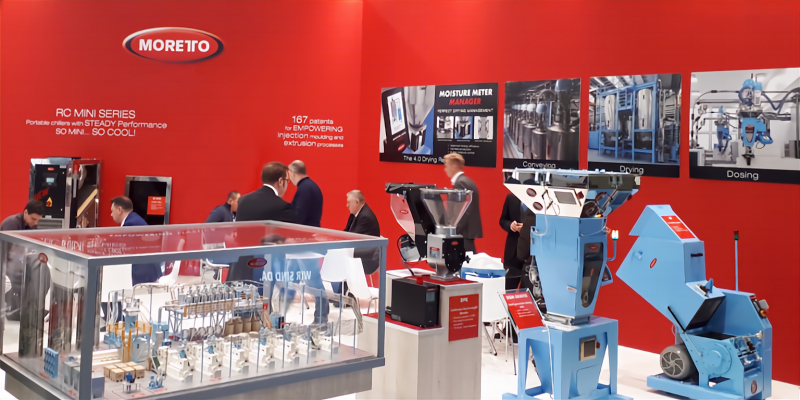 Moretto alla fiera Interplastica 2022 di Mosca